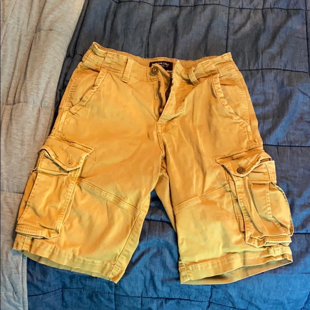 American eagle cargo shorts